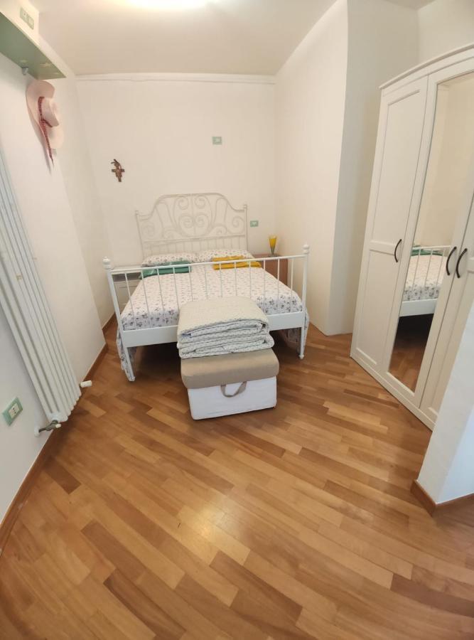 Appartamento La Rondine 페자로 외부 사진
